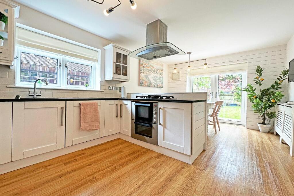 Bluebell House Home In Country Village. Nec/Stratford/Birmingham 솔리헐 외부 사진